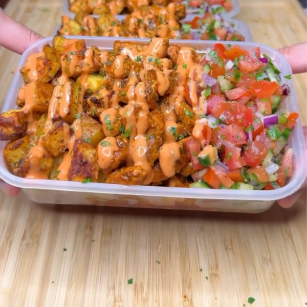 High Protein Buffalo Chicken Potato Bowls!